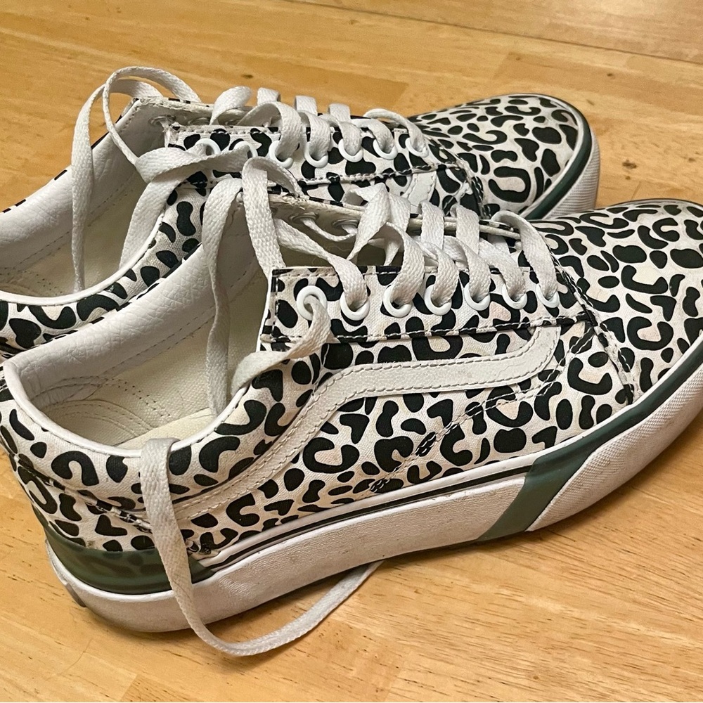 Vans color changing platform Leopard Print Sneakers